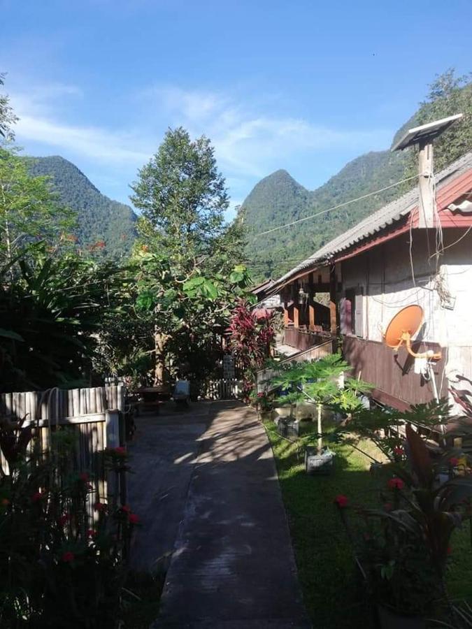 Lattanavongsa Guesthouse And Bungalows Muang Ngoi Exterior foto