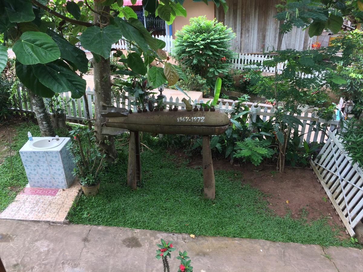 Lattanavongsa Guesthouse And Bungalows Muang Ngoi Exterior foto
