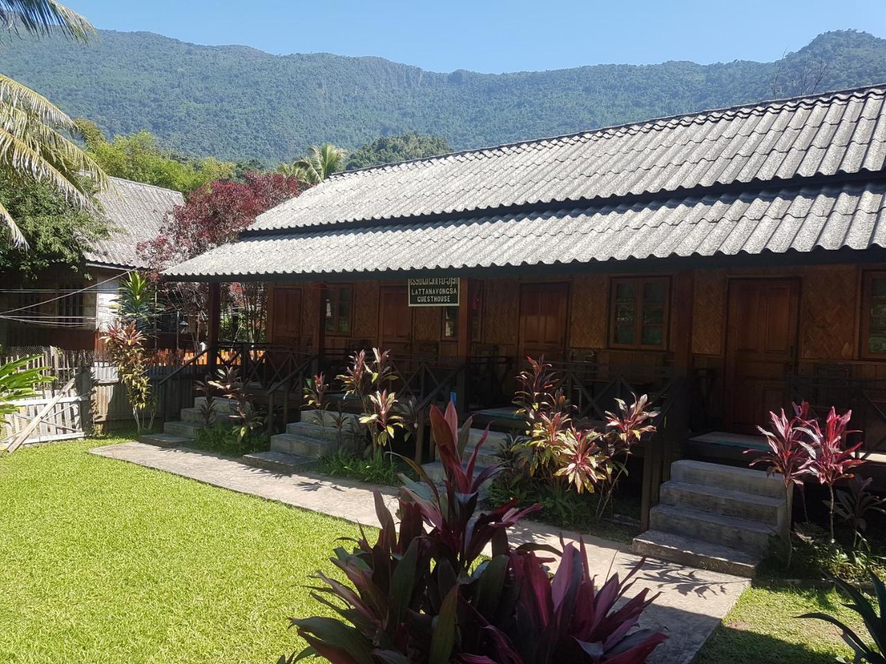 Lattanavongsa Guesthouse And Bungalows Muang Ngoi Exterior foto